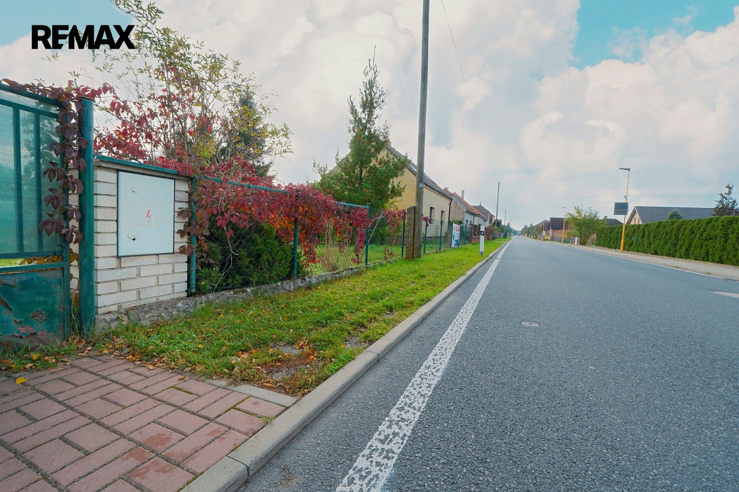 Prodej stavebního pozemku 1 000 m² – fotografie 5