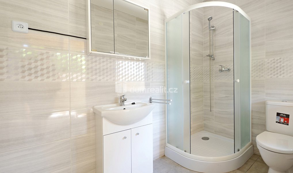 Prodej domu 190 m² s pozemkem 896 m², Lovosice – náhled fotky 8