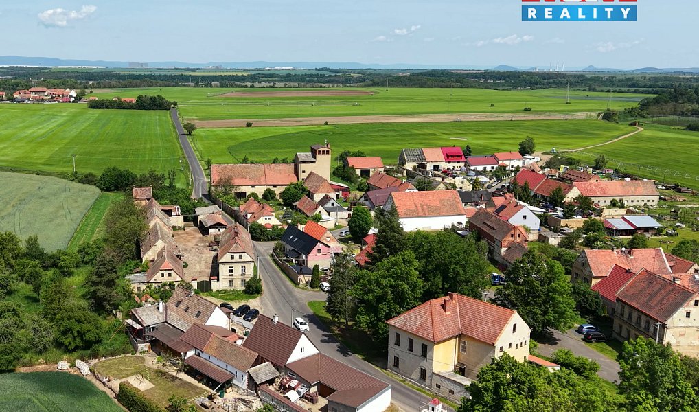 Prodej domu 200 m² s pozemkem 2 000 m², Zálužice – náhled fotky 28