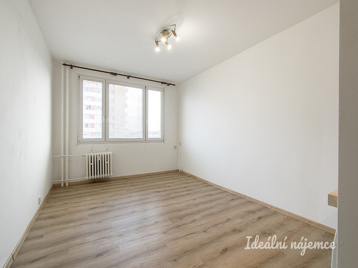 Pronájem bytu 1+kk 27 m²