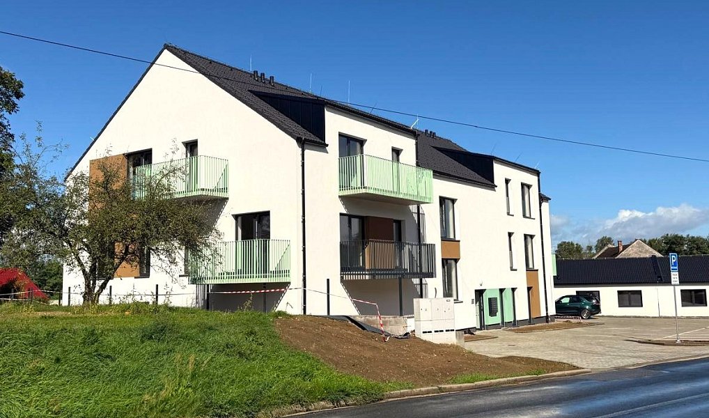Prodej bytu 2+kk 72 m², Chvaletice – náhled fotky 3