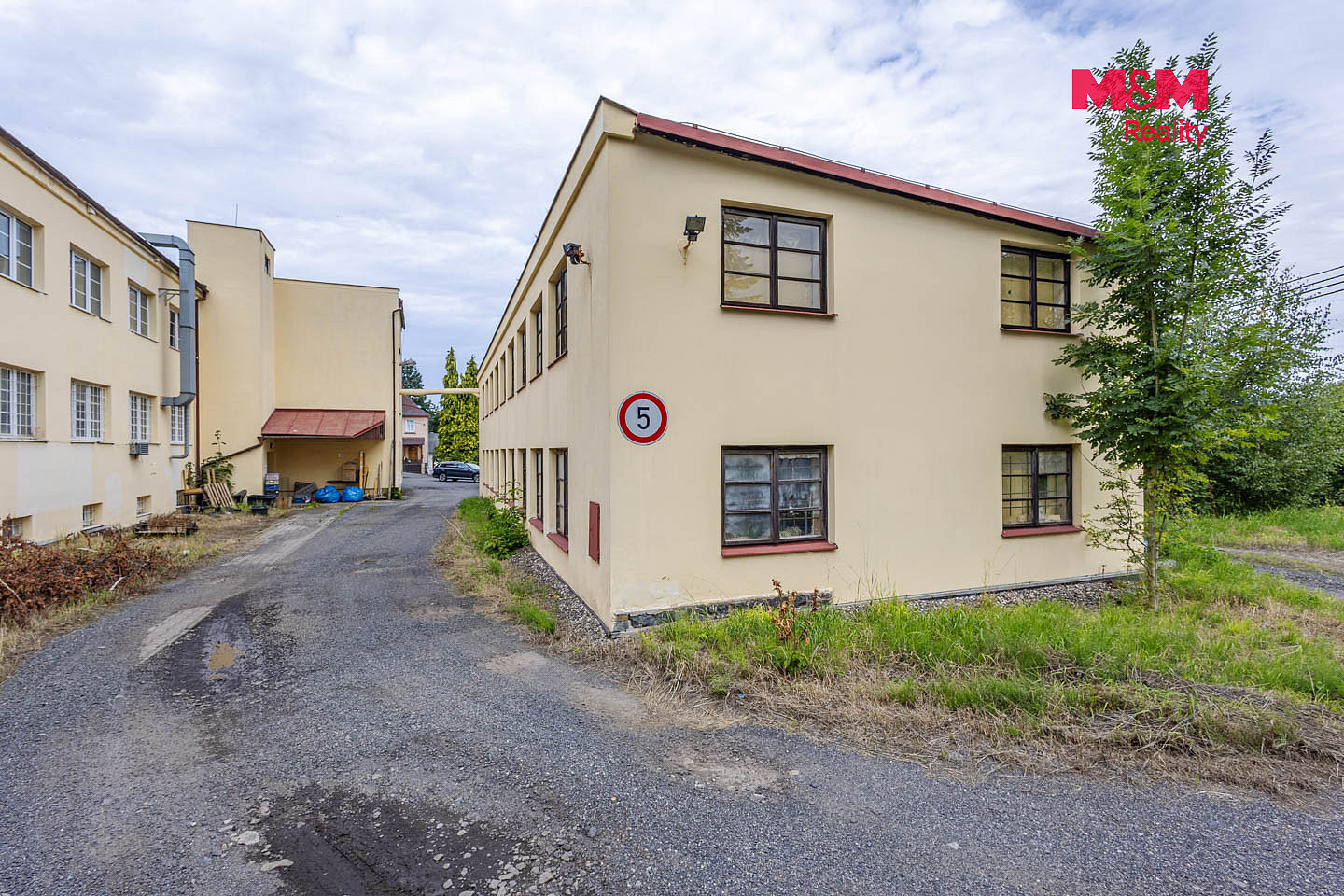 Prodej výrobních prostor 2 651 m² – fotografie 2