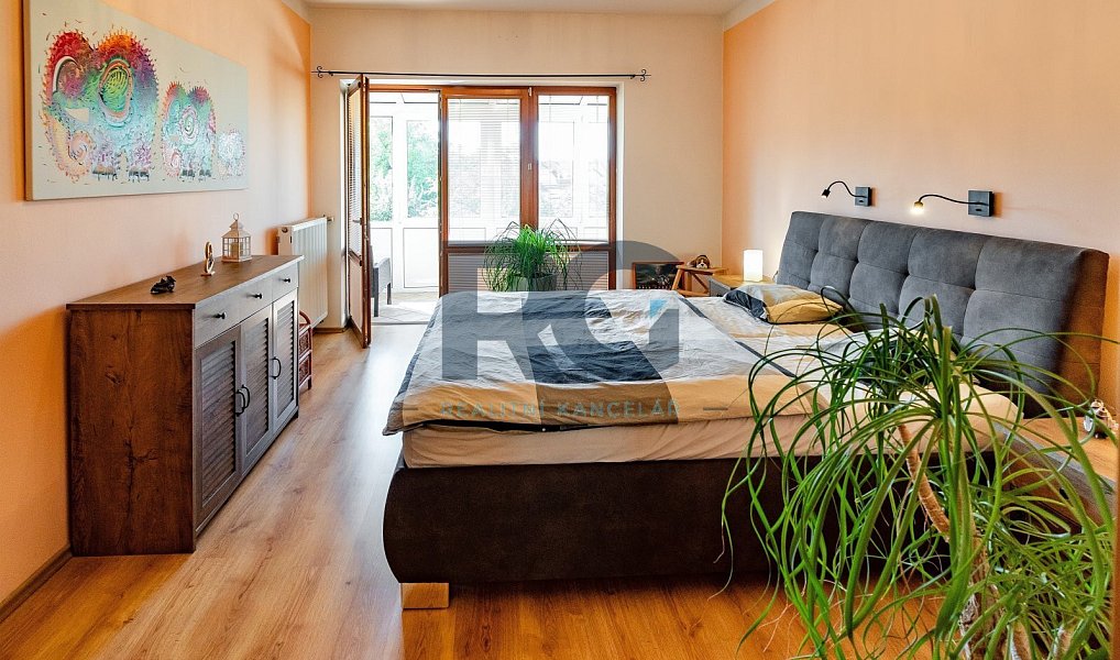 Prodej nájemního domu, činžáku 568 m², Písek – náhled fotky 9