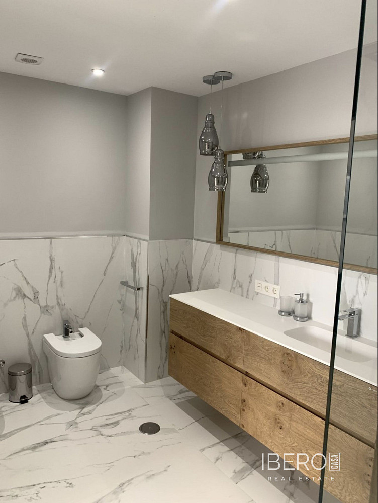 Piso 7+kk – Marbella, Nueva Andalucía - Más