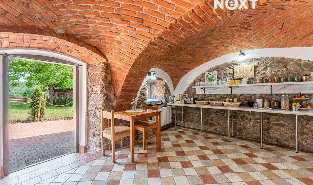 Prodej ubytovacího objektu 550 m², Všemyslice – náhled fotky 4