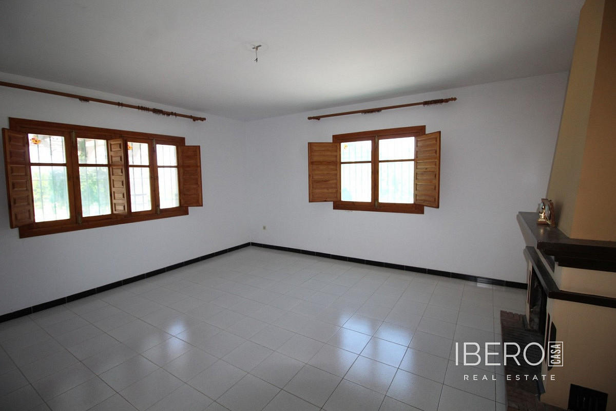 Prodej domu 120 m² s pozemkem 8 000 m² — photo 2