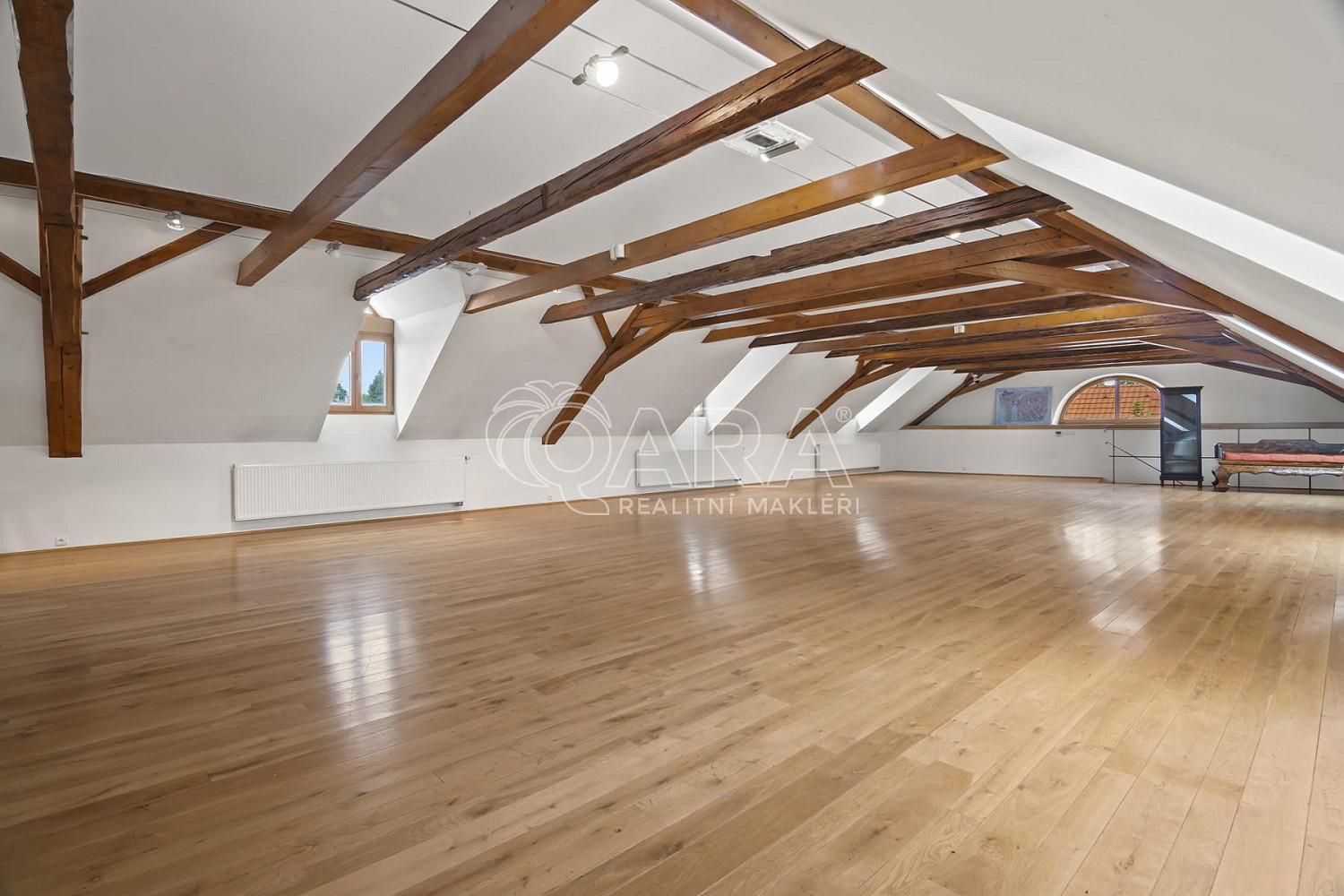Prodej komerčního objektu (jiného typu) 470 m² – pohled 3