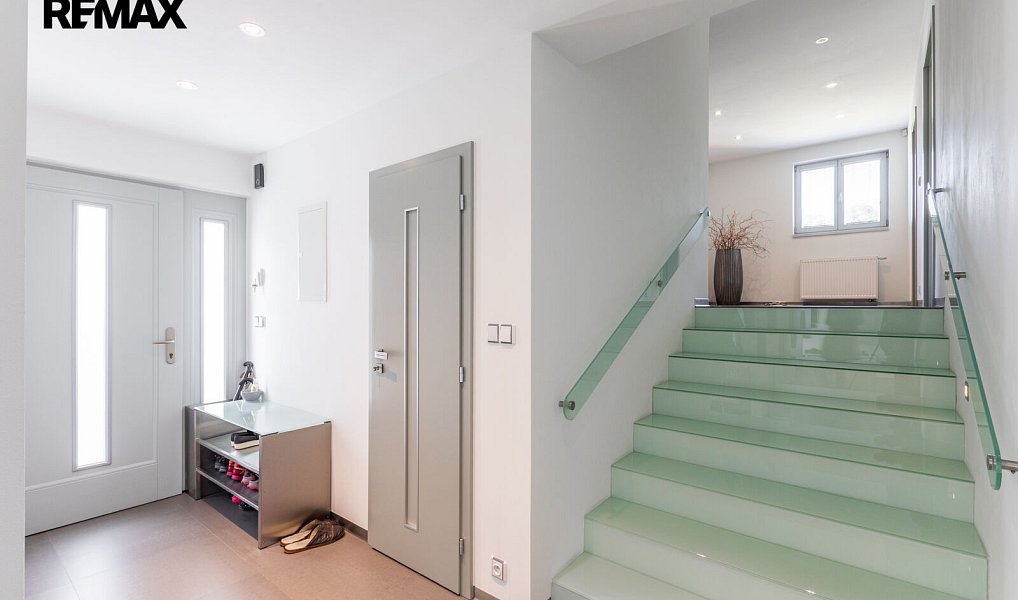 Prodej domu 227 m² s pozemkem 2 787 m², Okrouhlá – náhled fotky 20