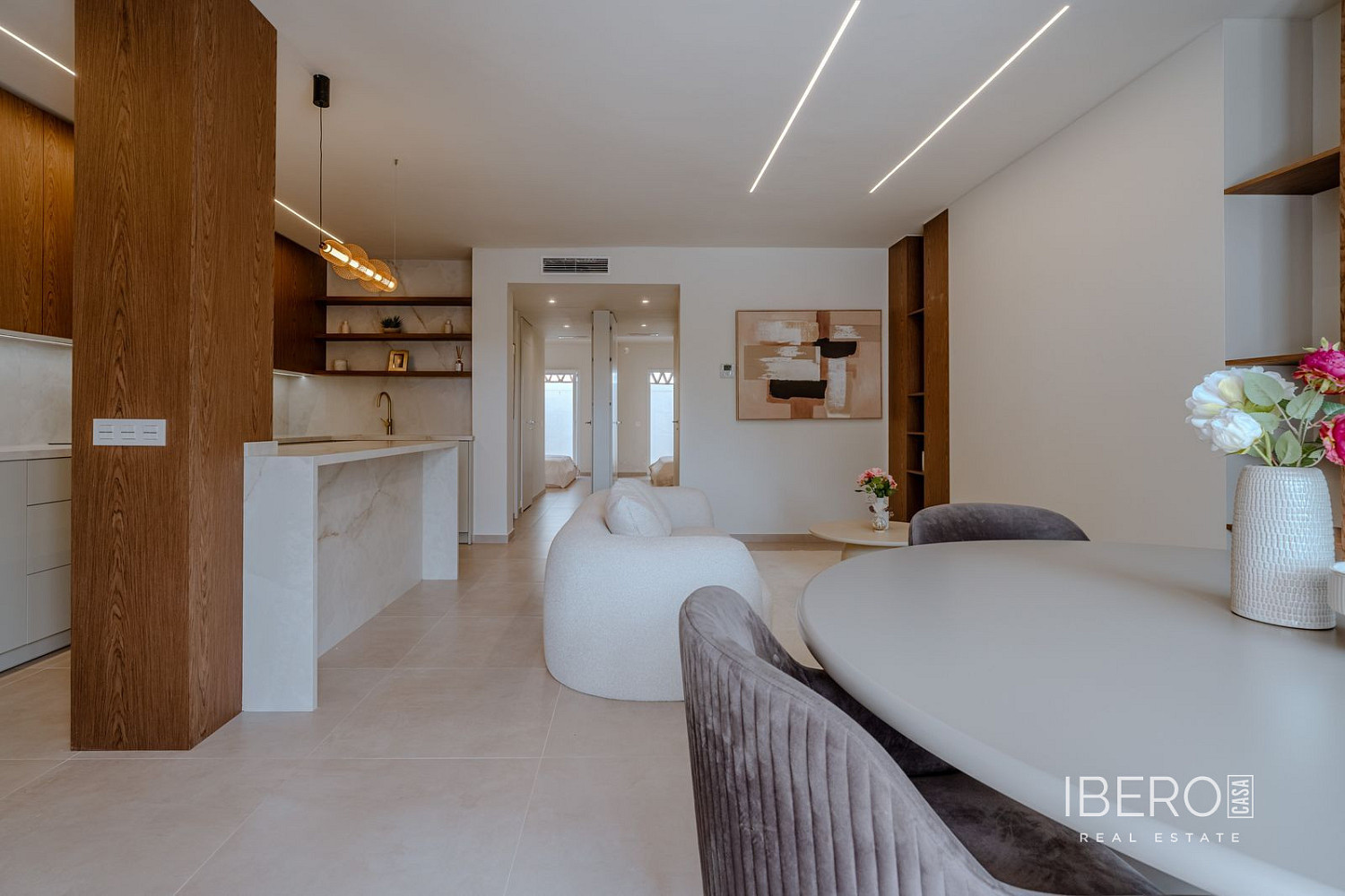 Prodej bytu 3+kk 82 m² — photo 2