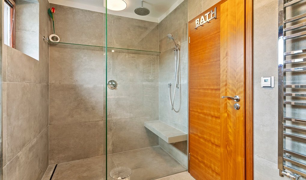 Prodej domu 246 m² s pozemkem 1 270 m², Beroun – náhled fotky 32