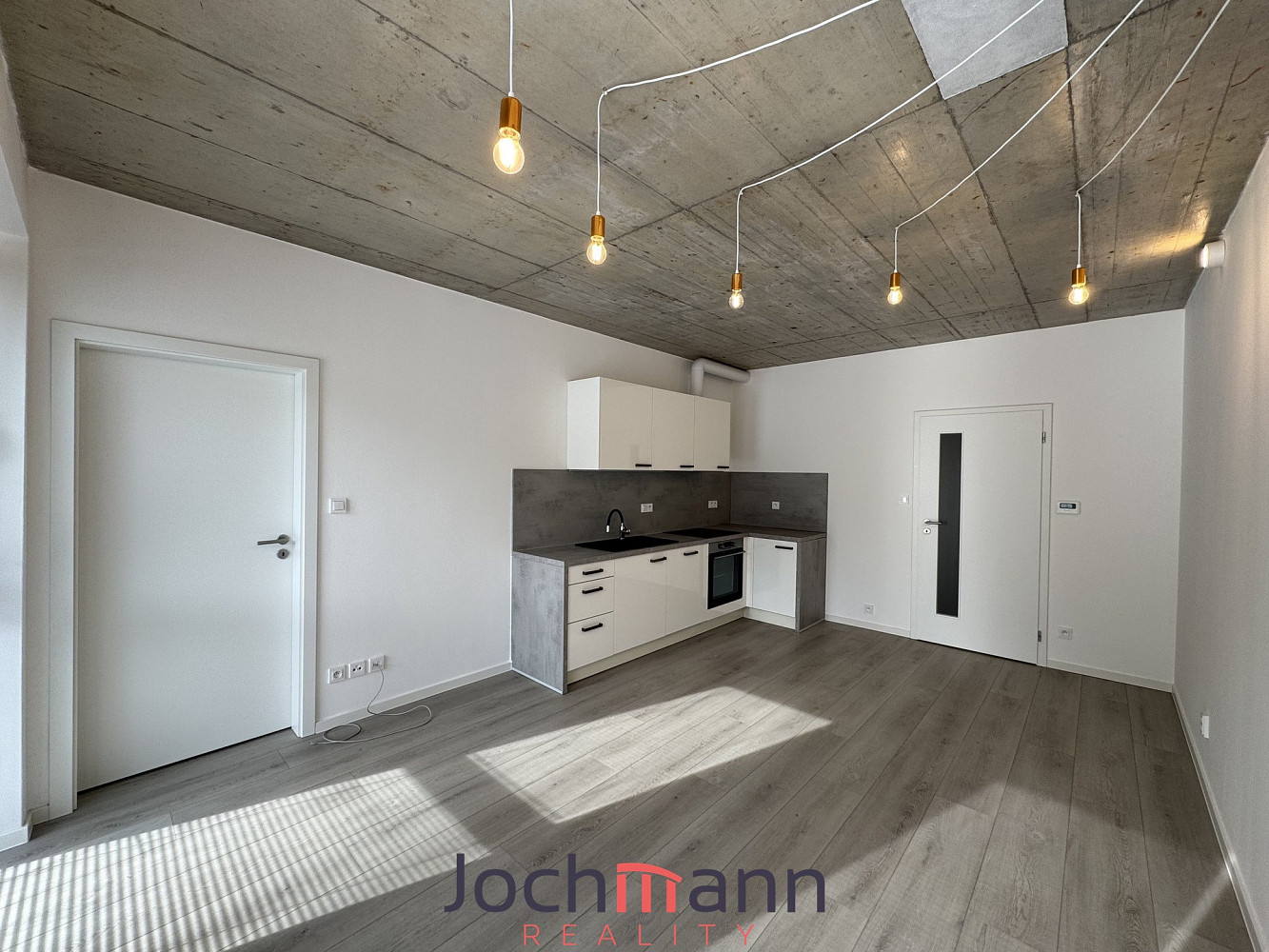 Pronájem bytu 2+kk 42 m² – fotografie 2
