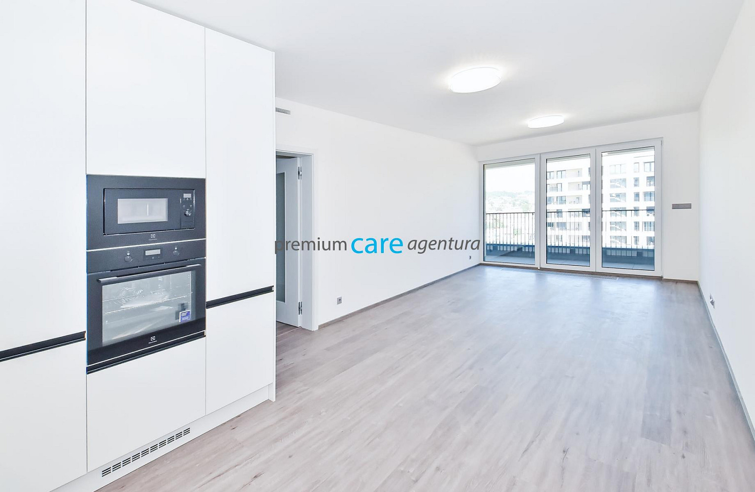 Pronájem bytu 3+kk 86 m² — photo 2