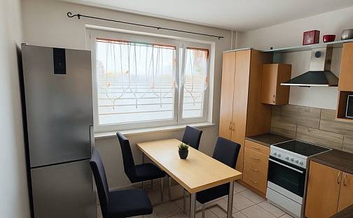 Prodej bytu 2+1 62 m², Spartakiádní, Sokolov