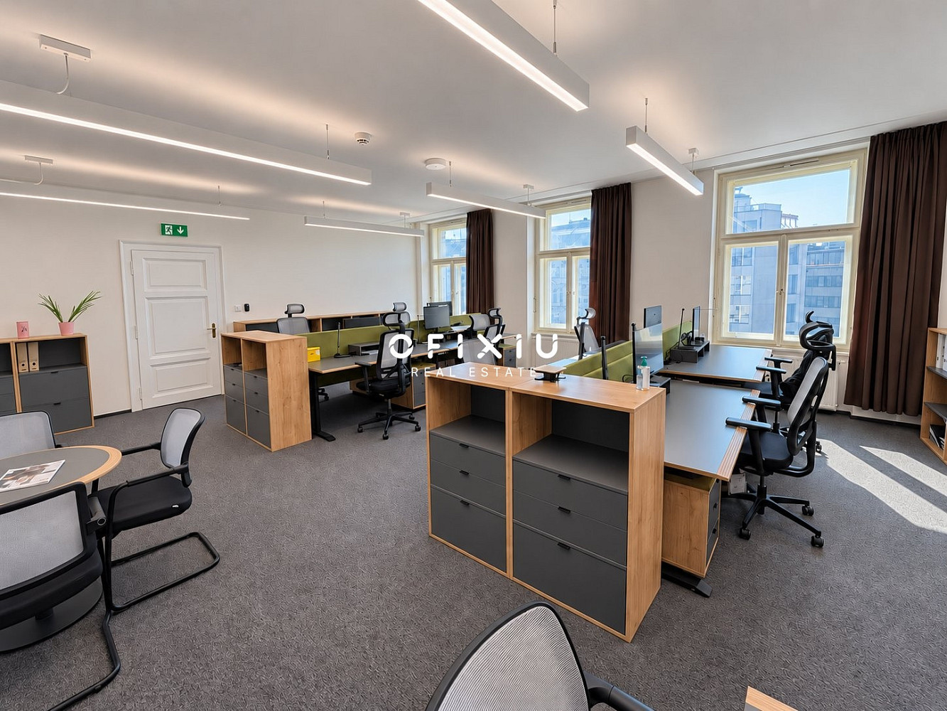 Pronájem kanceláře 294 m² – fotografie 4