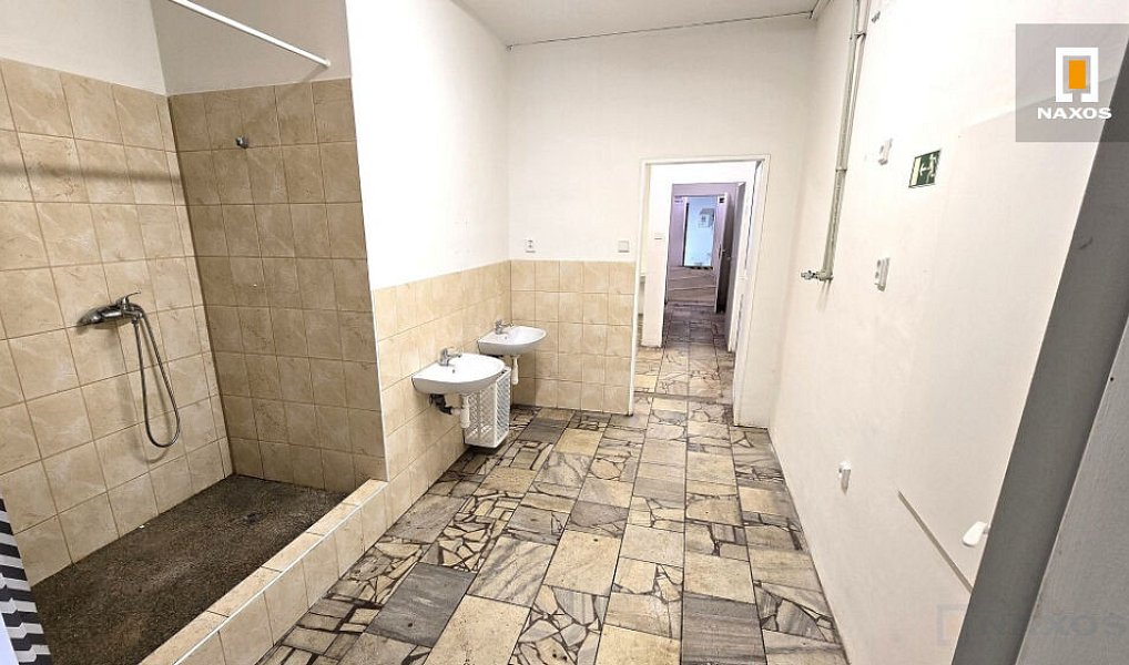 Prodej výrobních prostor 714 m², Šenov – náhled fotky 28