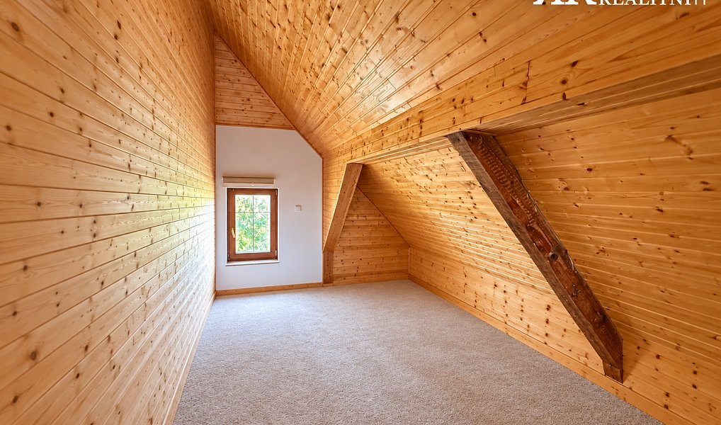 Pronájem domu 120 m², Svojetín – náhled fotky 9