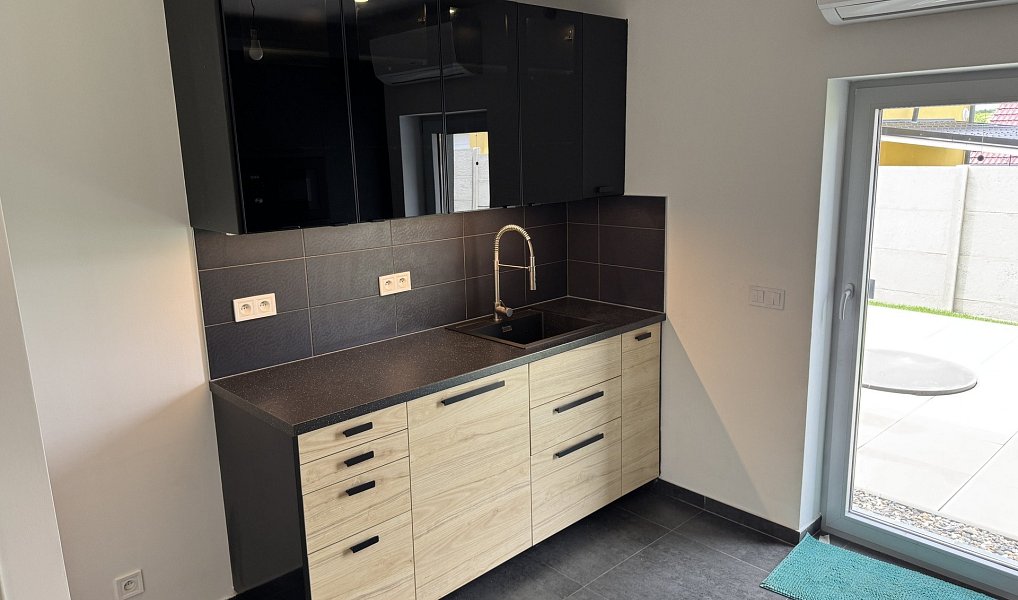 Prodej bytu 4+kk 99 m², Praha – náhled fotky 18