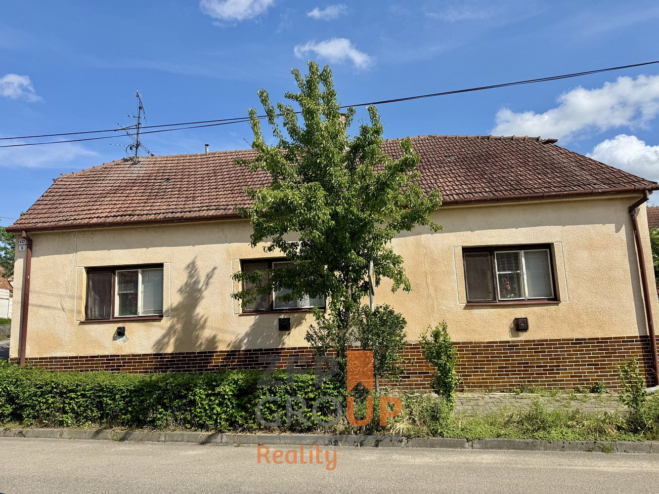 Prodej domu 99 m² s pozemkem 425 m² – fotografie 2