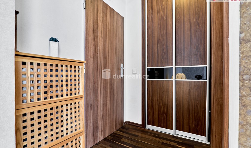 Prodej bytu 2+kk 55 m², Dalovice – náhled fotky 11