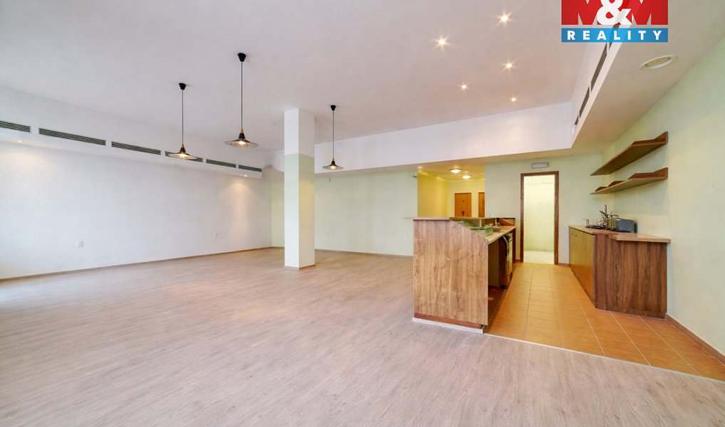Pronájem obchodních prostor 101 m², Mariánské Lázně – náhled fotky 4