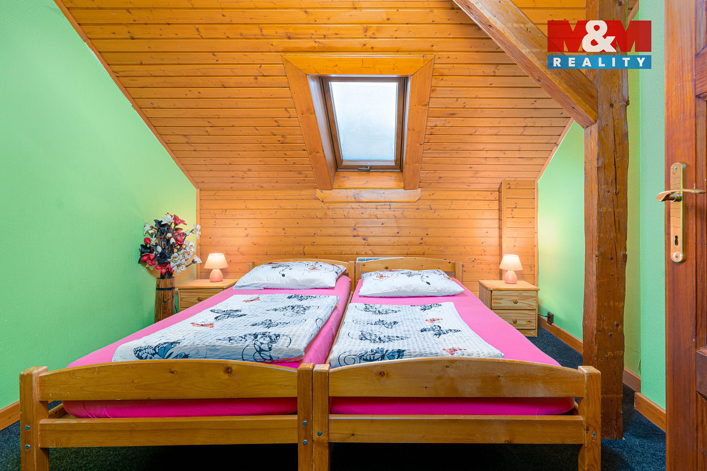 Prodej domu 368 m² s pozemkem 1 900 m² – pohled 4
