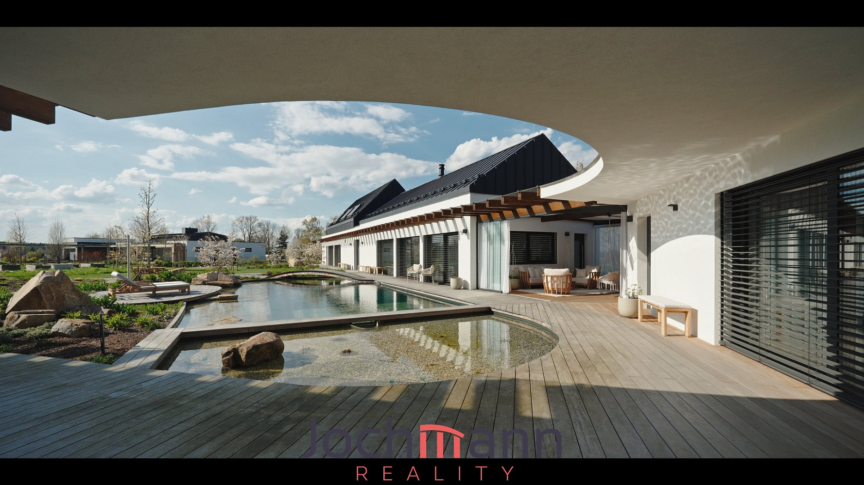 Prodej domu 396 m² s pozemkem 5 535 m²