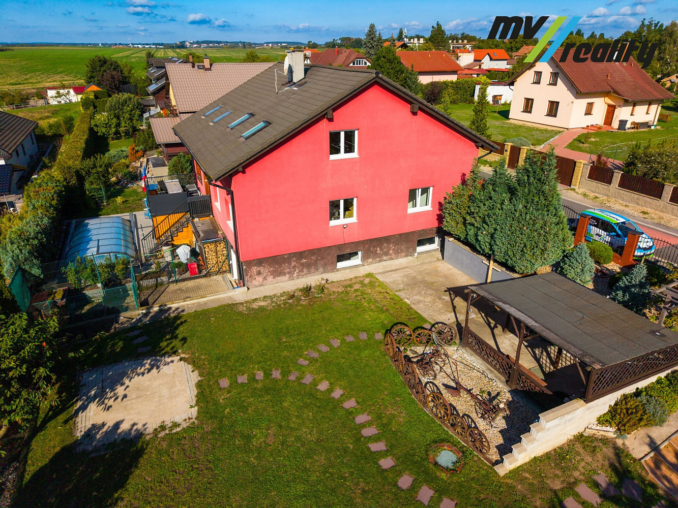 Prodej domu 135 m² s pozemkem 484 m²