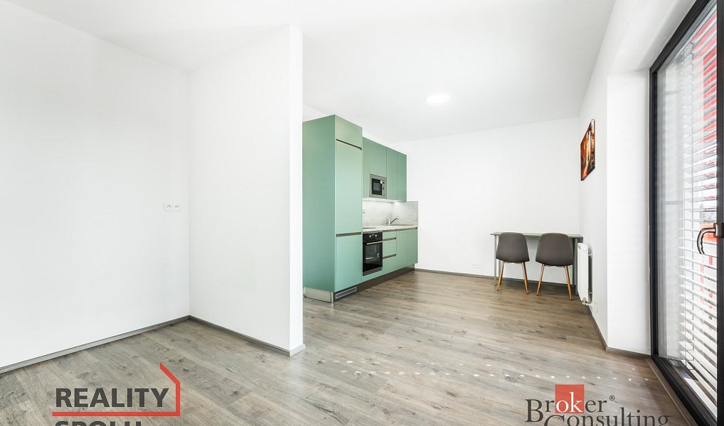 Prodej bytu 1+kk 33 m², Vyškov – náhled fotky 2