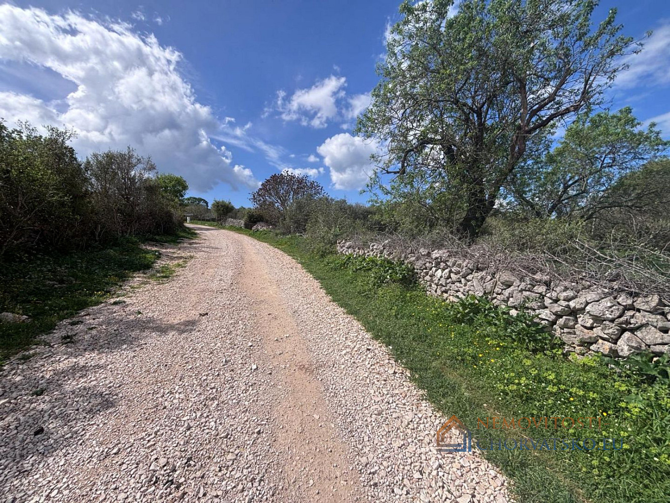 Pozemek 1 615 m2m², Sukošan – pohled 4