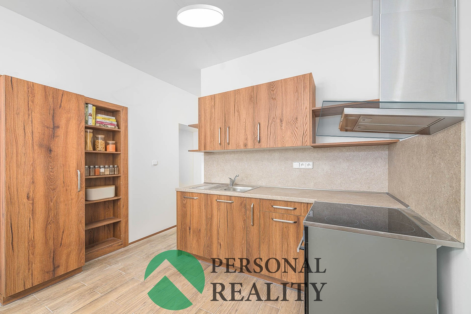Pronájem bytu 1+1 43 m²