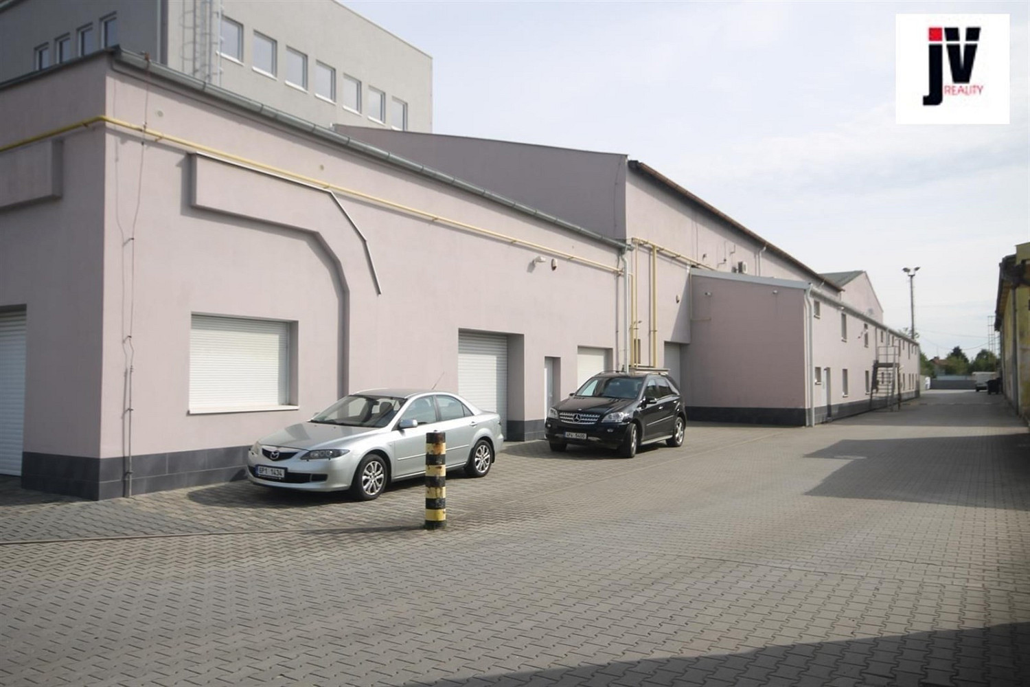 Pronájem skladovacích prostor 2 735 m² — photo 2