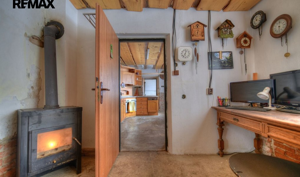 Prodej domu 325 m² s pozemkem 913 m², Zvěstov – náhled fotky 3