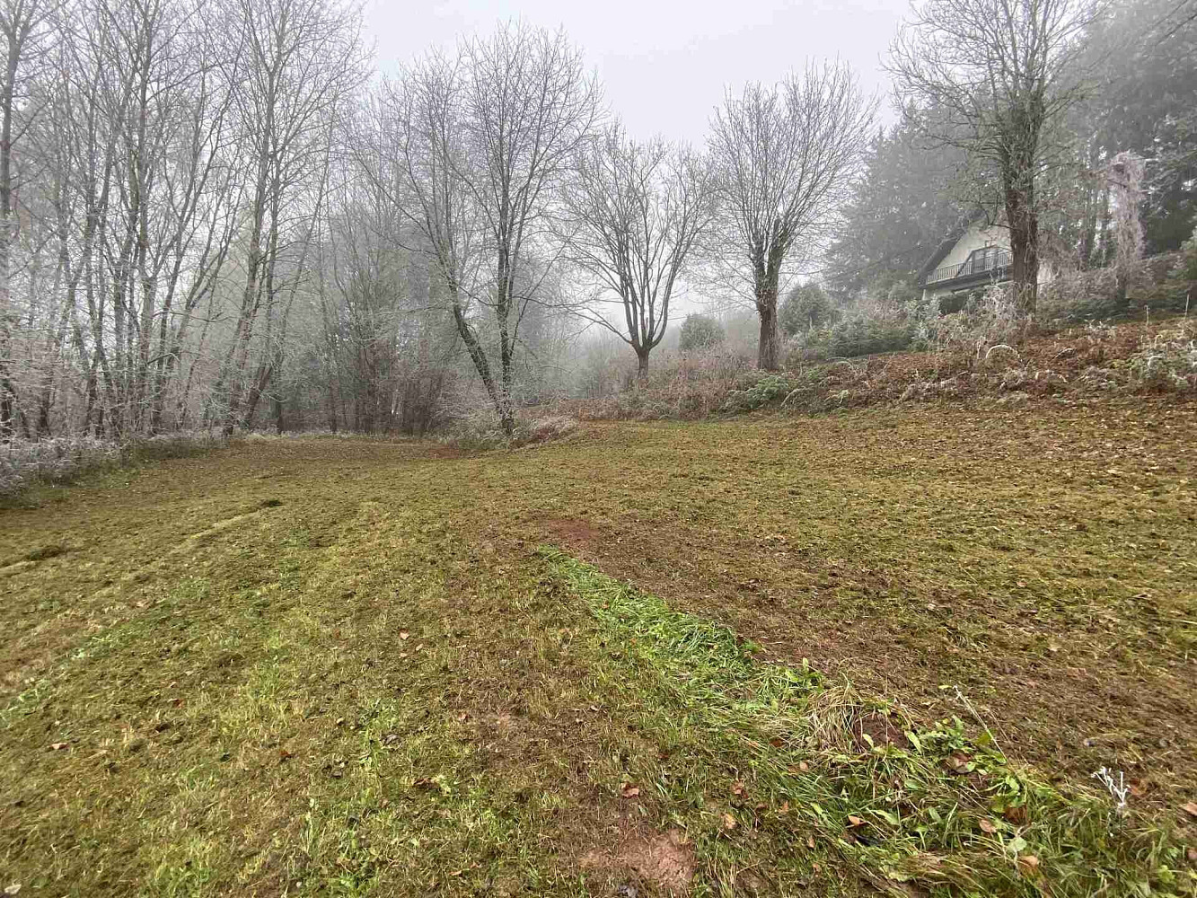 Prodej stavebního pozemku 1 210 m²