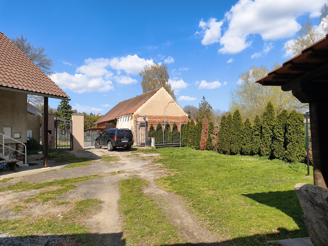 Prodej domu 180 m² s pozemkem 865 m² – fotografie 2