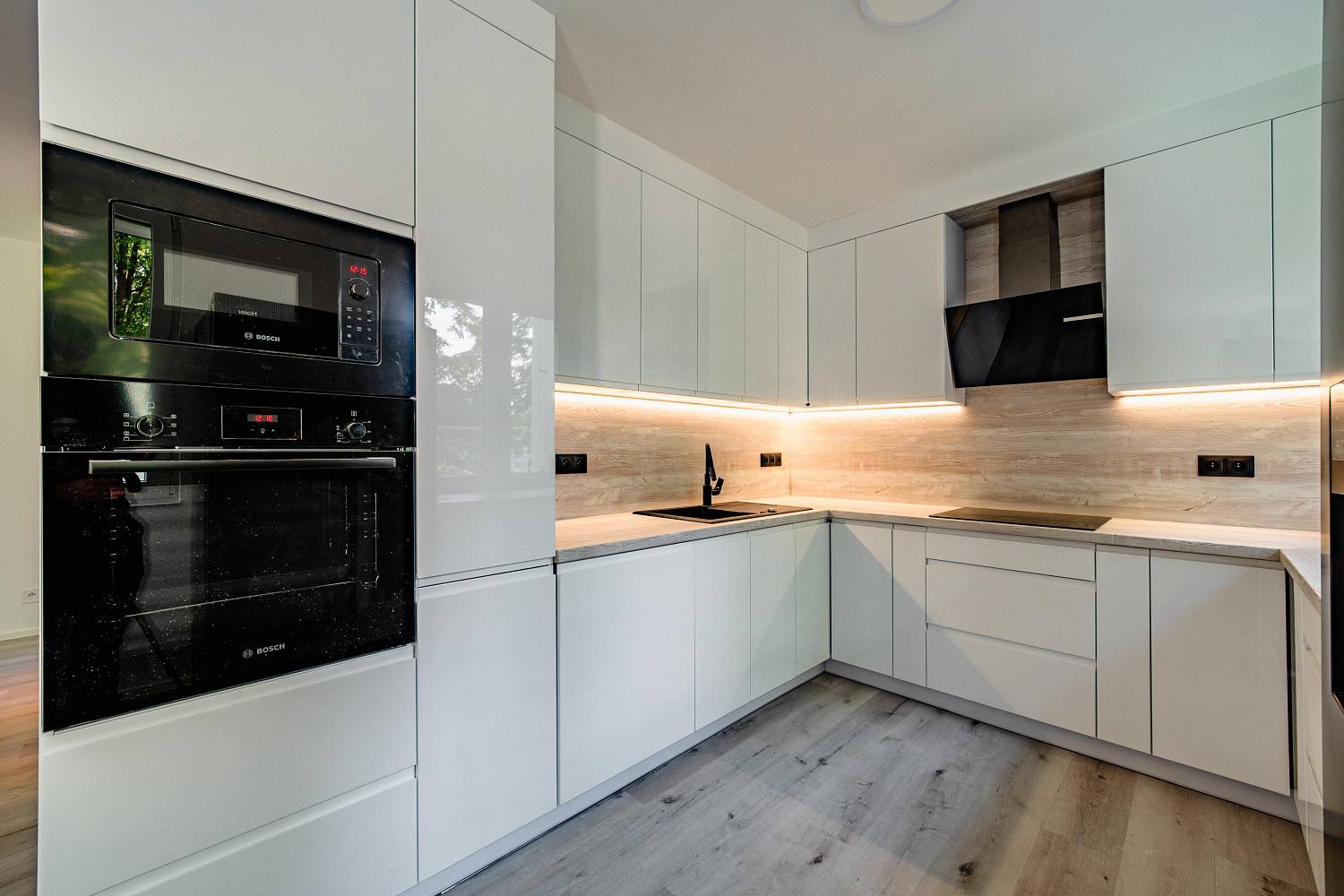 Prodej bytu 4+kk 88 m² — photo 2