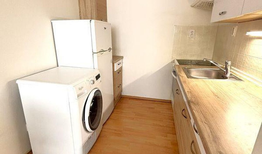 Pronájem bytu 2+kk 41 m², Jílové u Prahy – náhled fotky 3