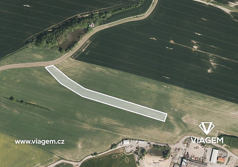 Prodej pole 1 060 m²