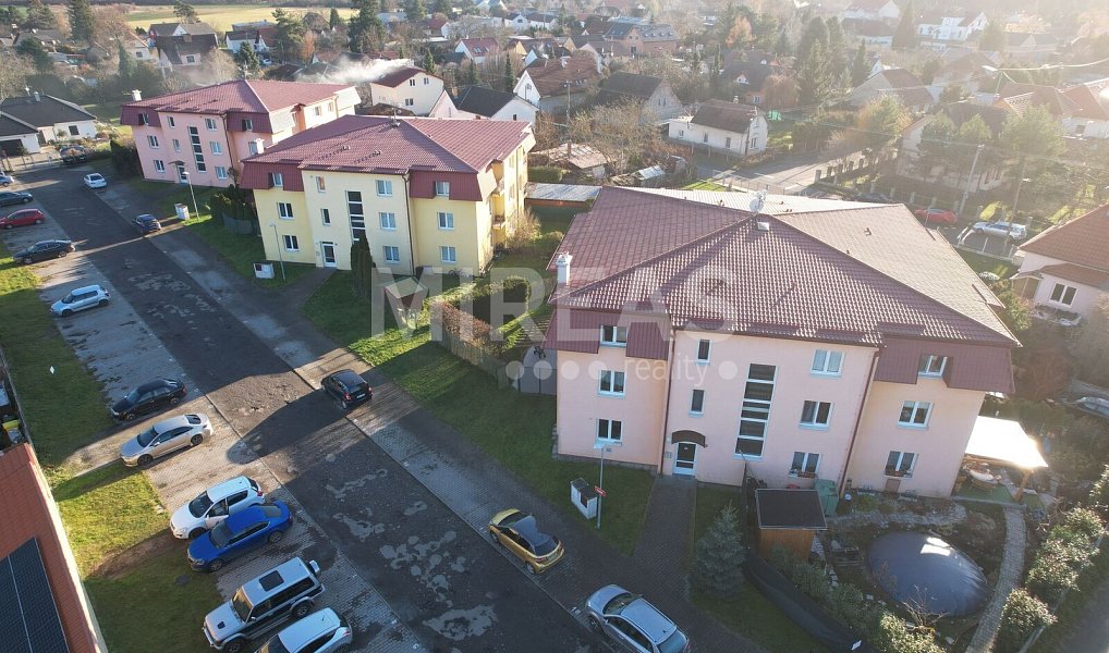 Prodej bytu 1+kk 36 m², Jirny – náhled fotky 17