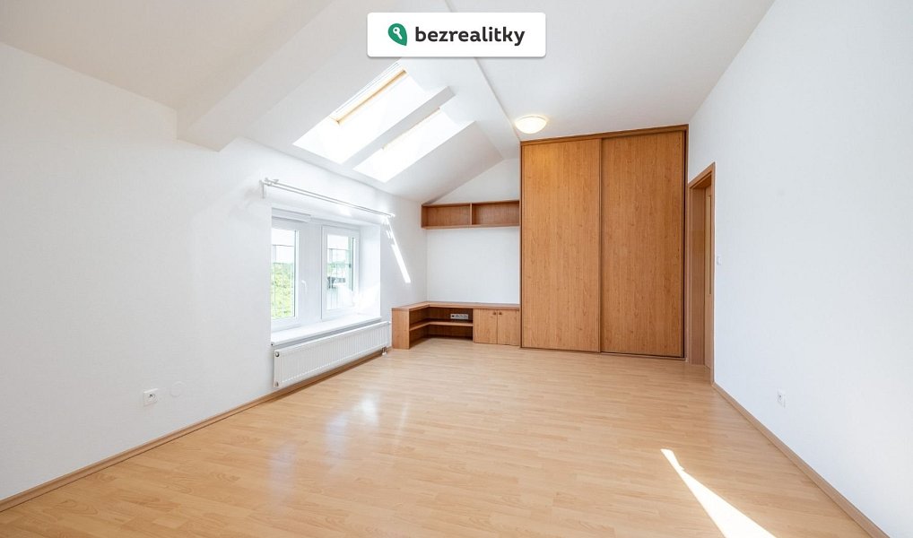 Prodej bytu 1+kk, 38 m², Horní Měcholupy - Praha 15, Praha
