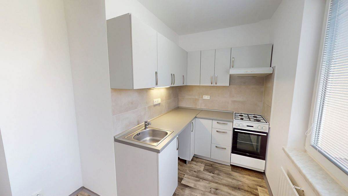 Pronájem bytu 1+1 40 m²