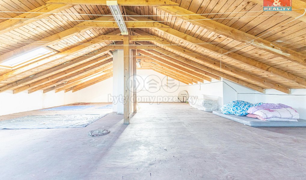 Prodej domu 228 m² s pozemkem 939 m², Chotěbuz – náhled fotky 19