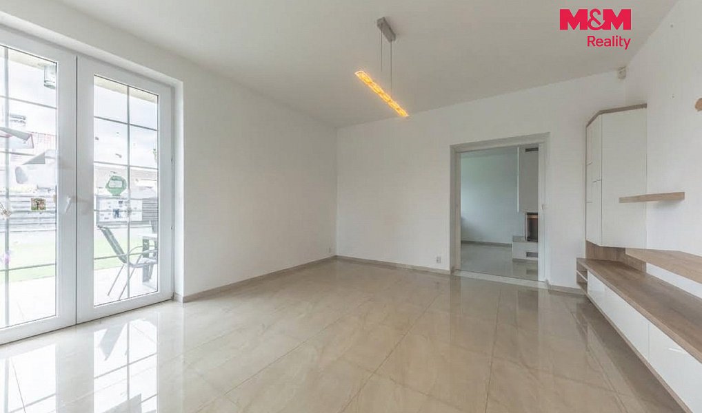 Prodej domu 174 m² s pozemkem 717 m², Bakov nad Jizerou – náhled fotky 11