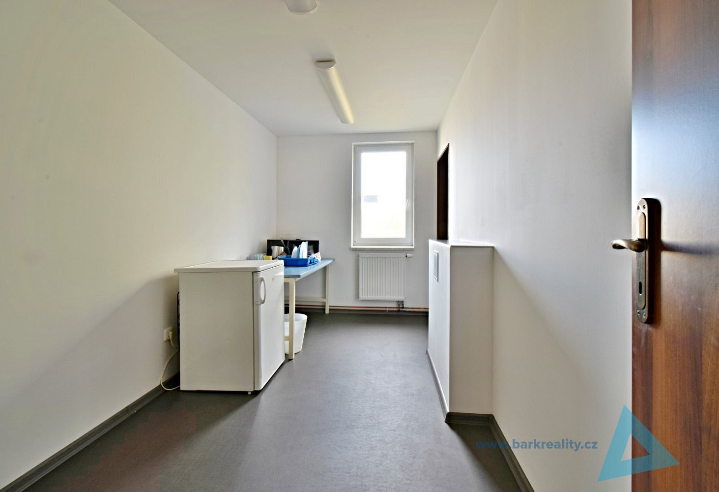 Pronájem kanceláře 20 m² – fotografie 4