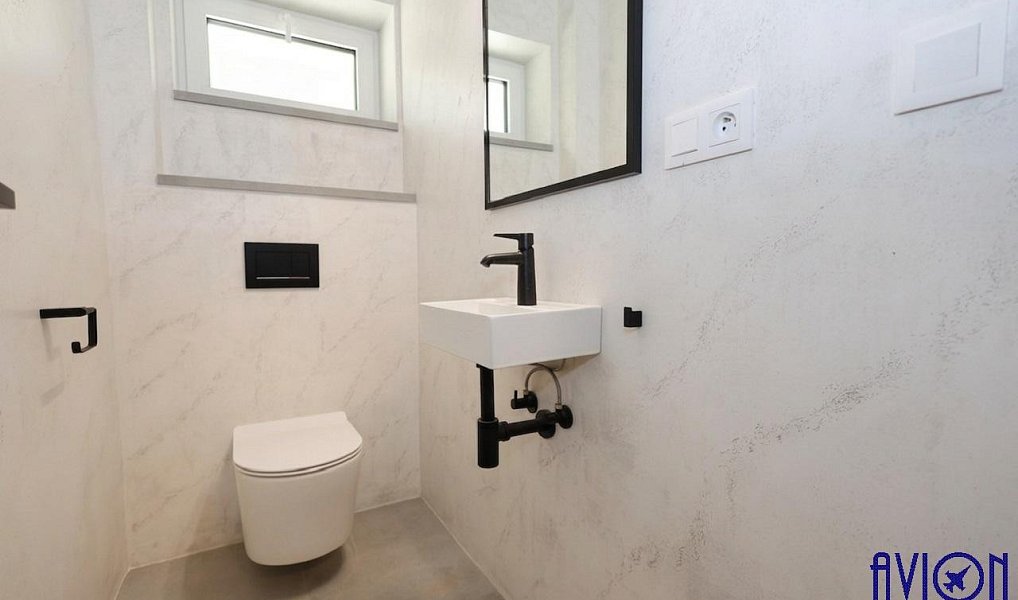 Pronájem bytu 4+kk 88 m², Praha – náhled fotky 13