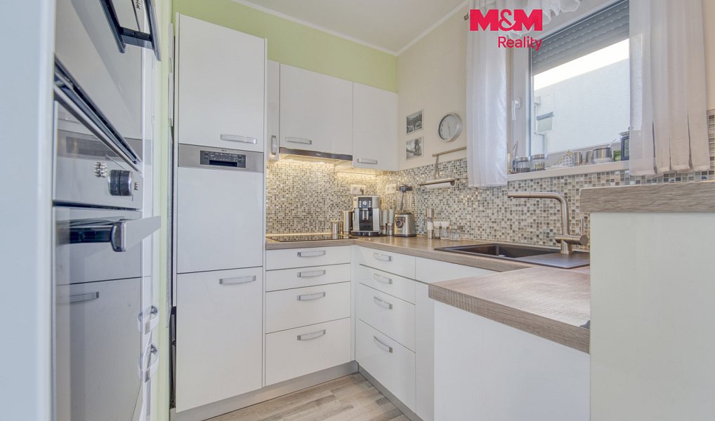 Prodej bytu 3+kk 104 m², Praha – fotka 1 z 24
