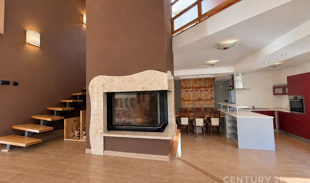 Prodej domu 258 m² s pozemkem 1 073 m², Blovice – náhled fotky 2