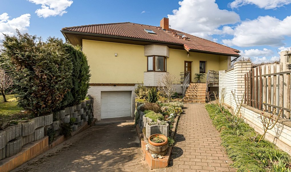 Prodej domu 286 m² s pozemkem 722 m², Veleň – náhled fotky 18