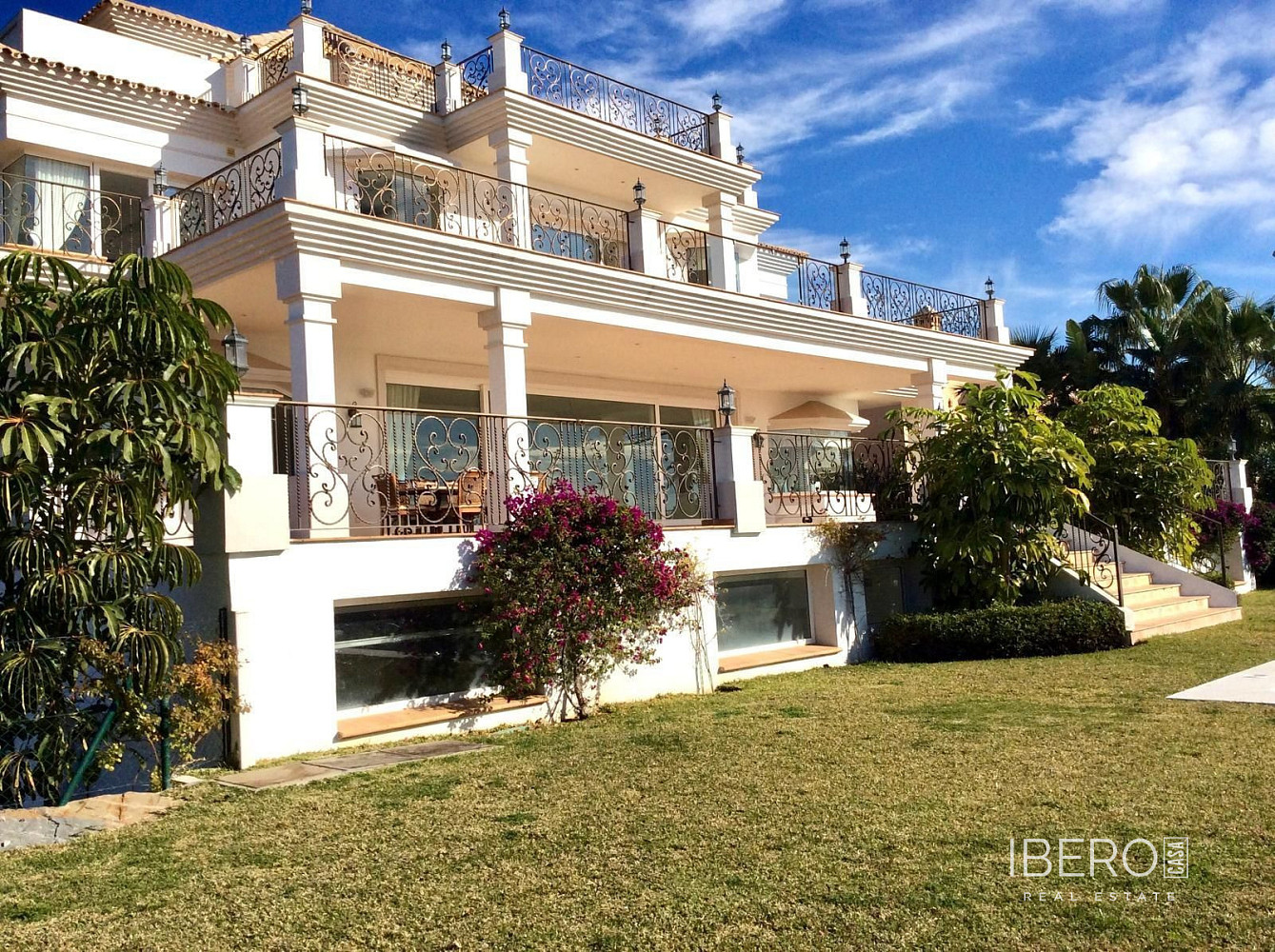 Prodej domu 924 m² s pozemkem 1 428 m² — photo 2