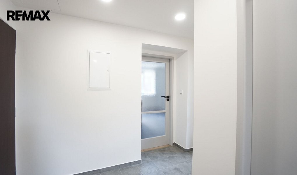 Pronájem bytu 2+1 60 m², Praha – náhled fotky 9