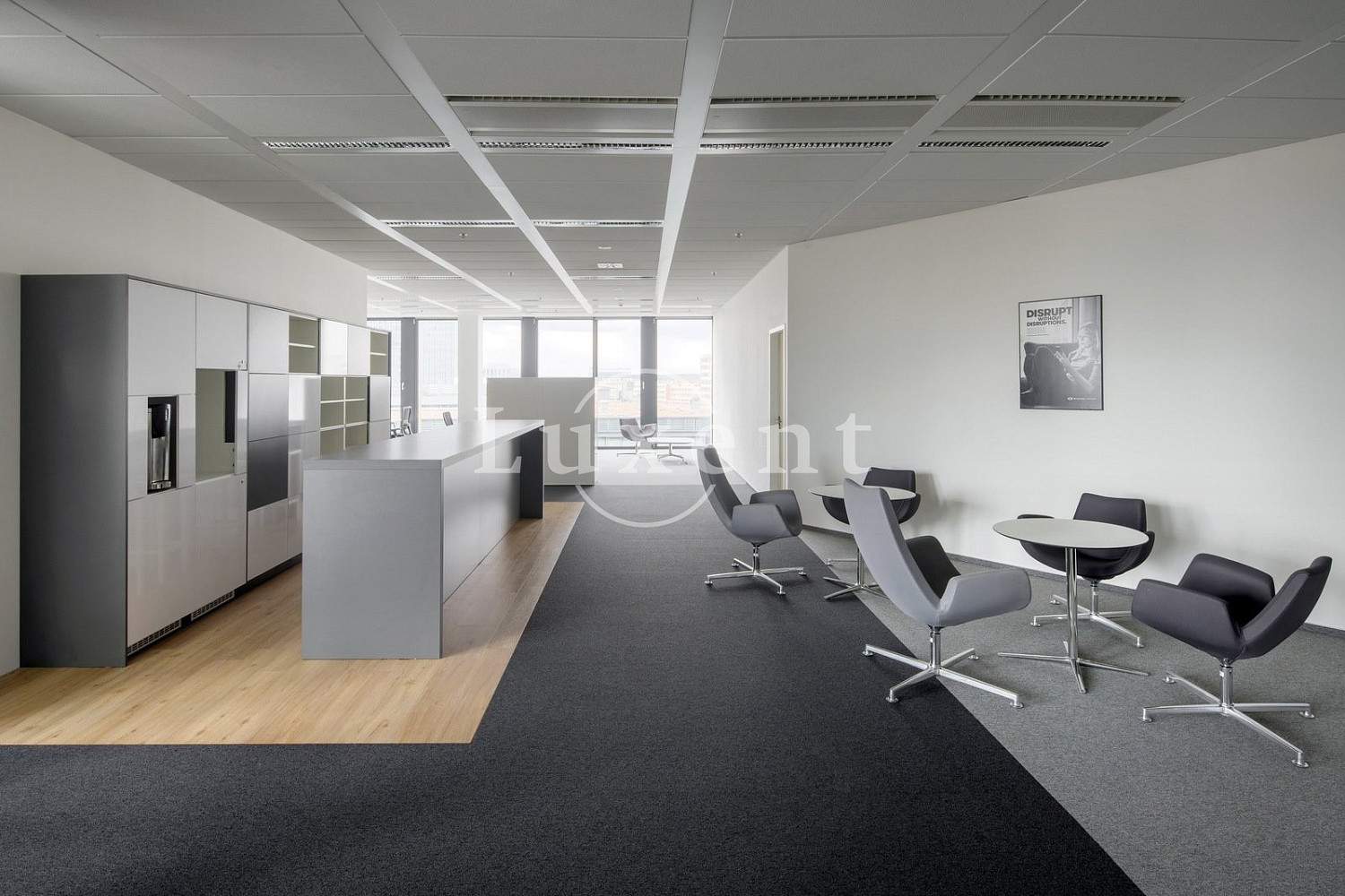 Pronájem kanceláře 500 m² – fotografie 4